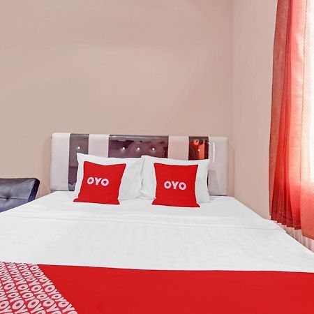 Oyo 90796 Hotel Mulya Indah Tambakmulya Ngoại thất bức ảnh