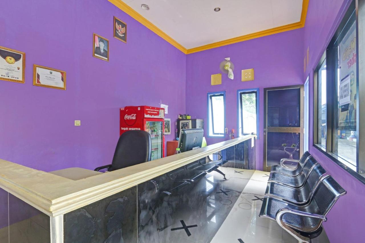 Oyo 90796 Hotel Mulya Indah Tambakmulya Ngoại thất bức ảnh