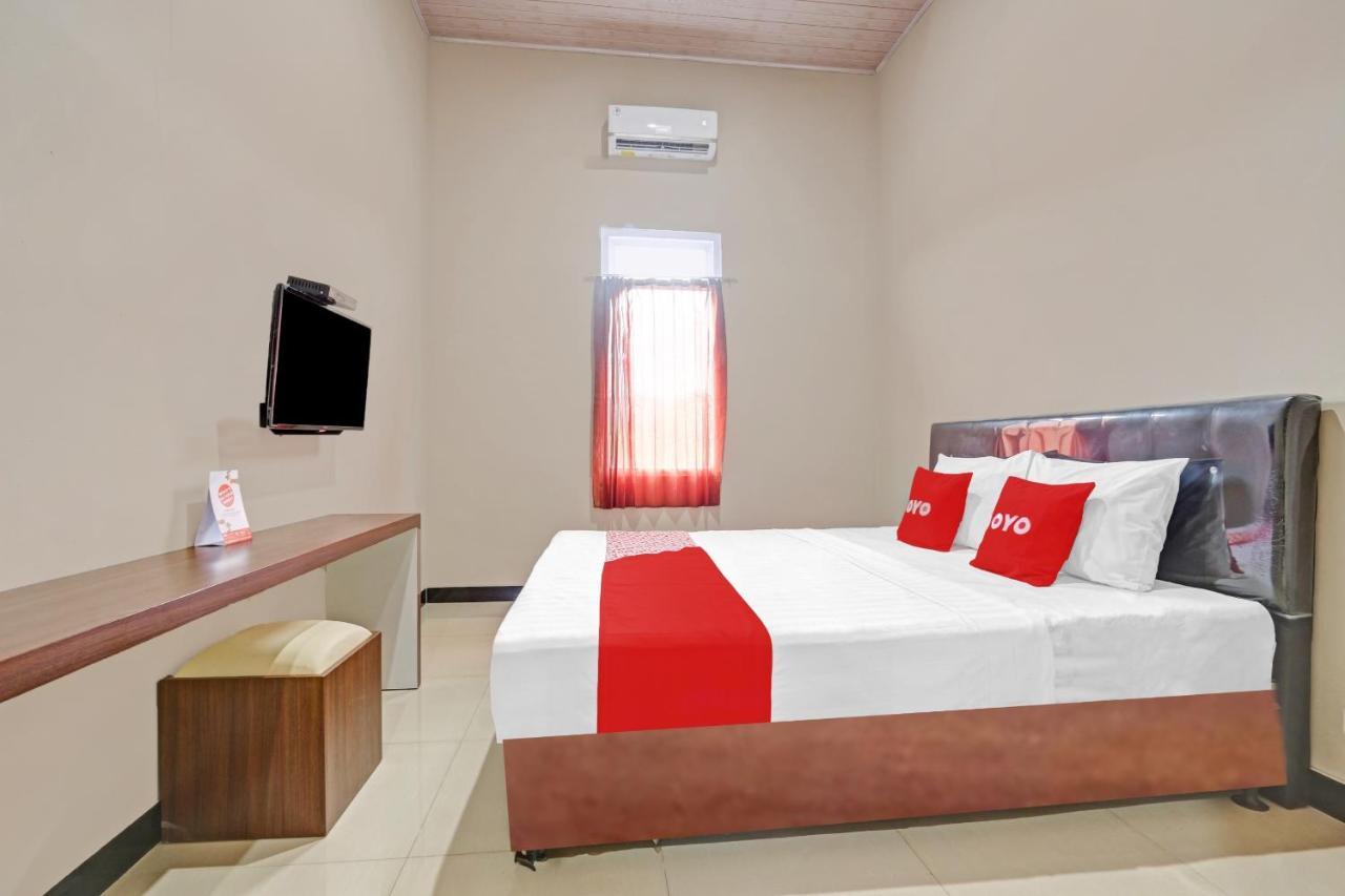 Oyo 90796 Hotel Mulya Indah Tambakmulya Ngoại thất bức ảnh