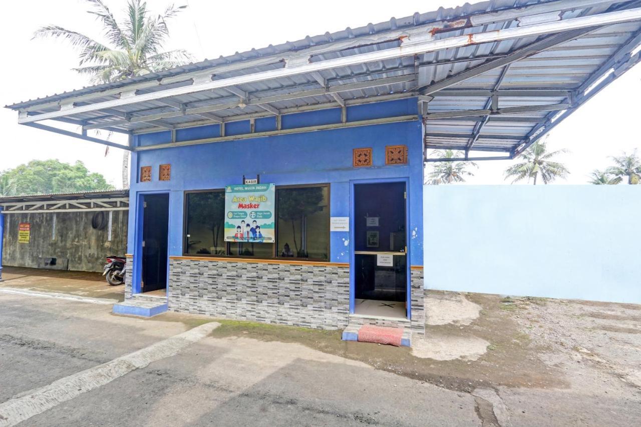 Oyo 90796 Hotel Mulya Indah Tambakmulya Ngoại thất bức ảnh