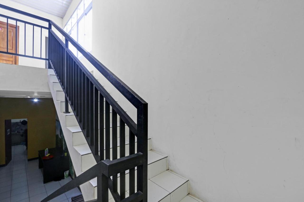 Oyo 90796 Hotel Mulya Indah Tambakmulya Ngoại thất bức ảnh
