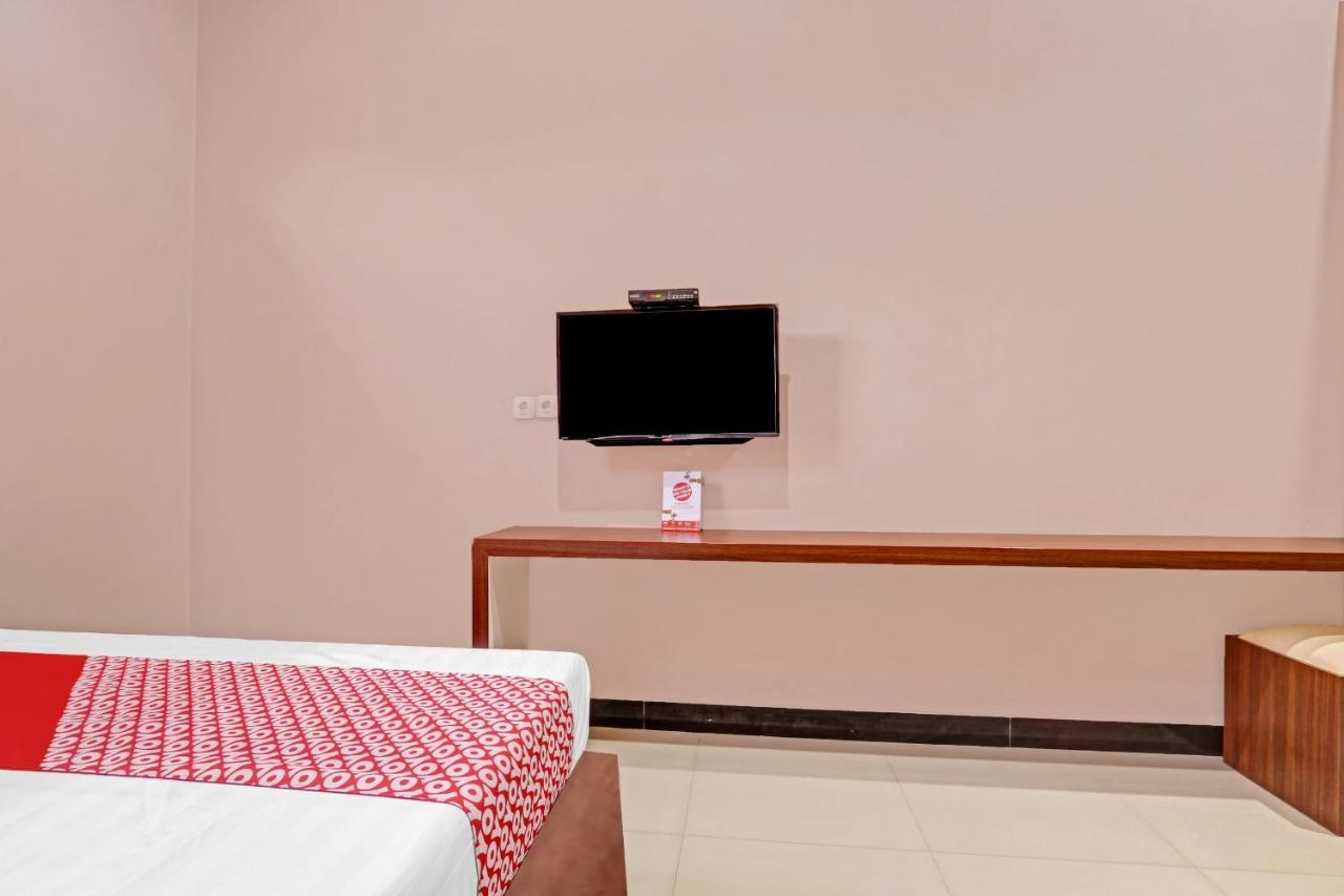 Oyo 90796 Hotel Mulya Indah Tambakmulya Ngoại thất bức ảnh