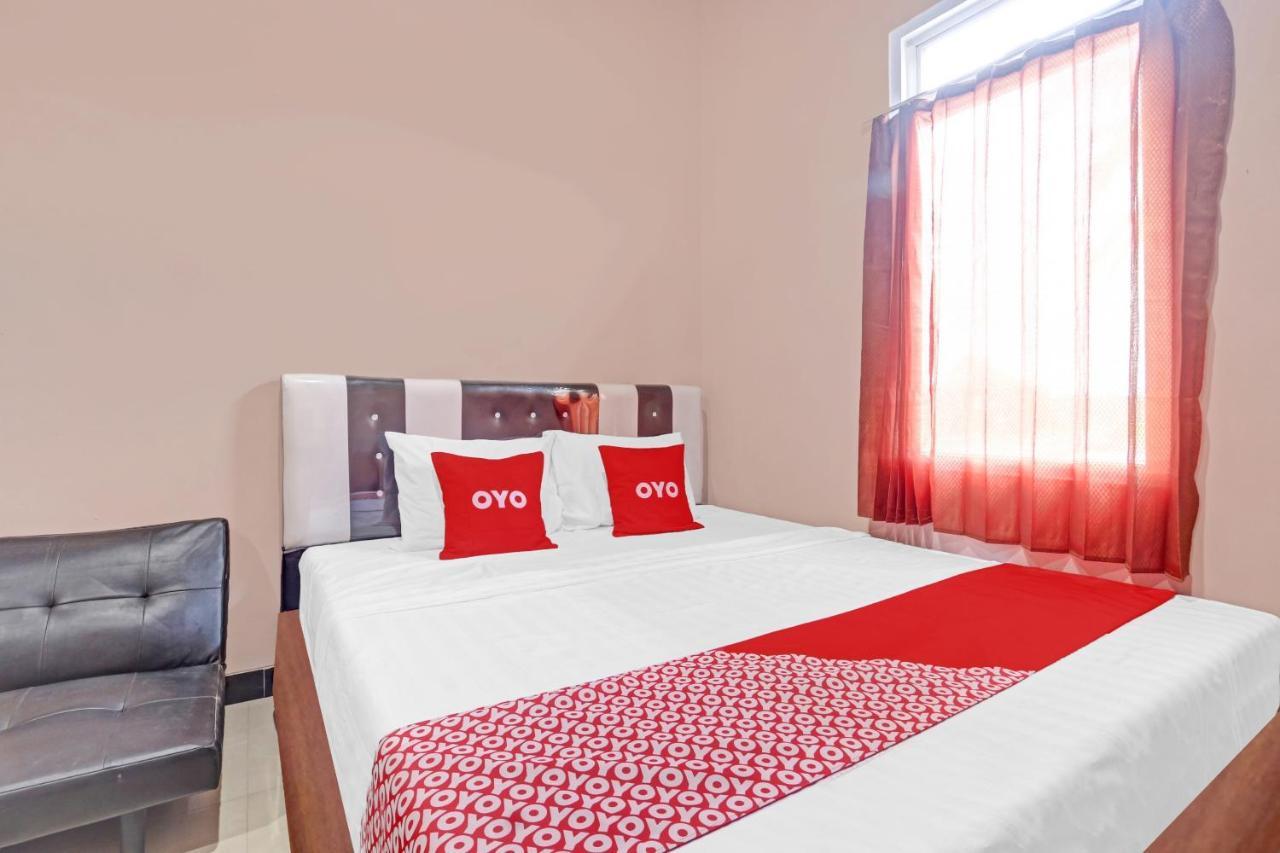 Oyo 90796 Hotel Mulya Indah Tambakmulya Ngoại thất bức ảnh