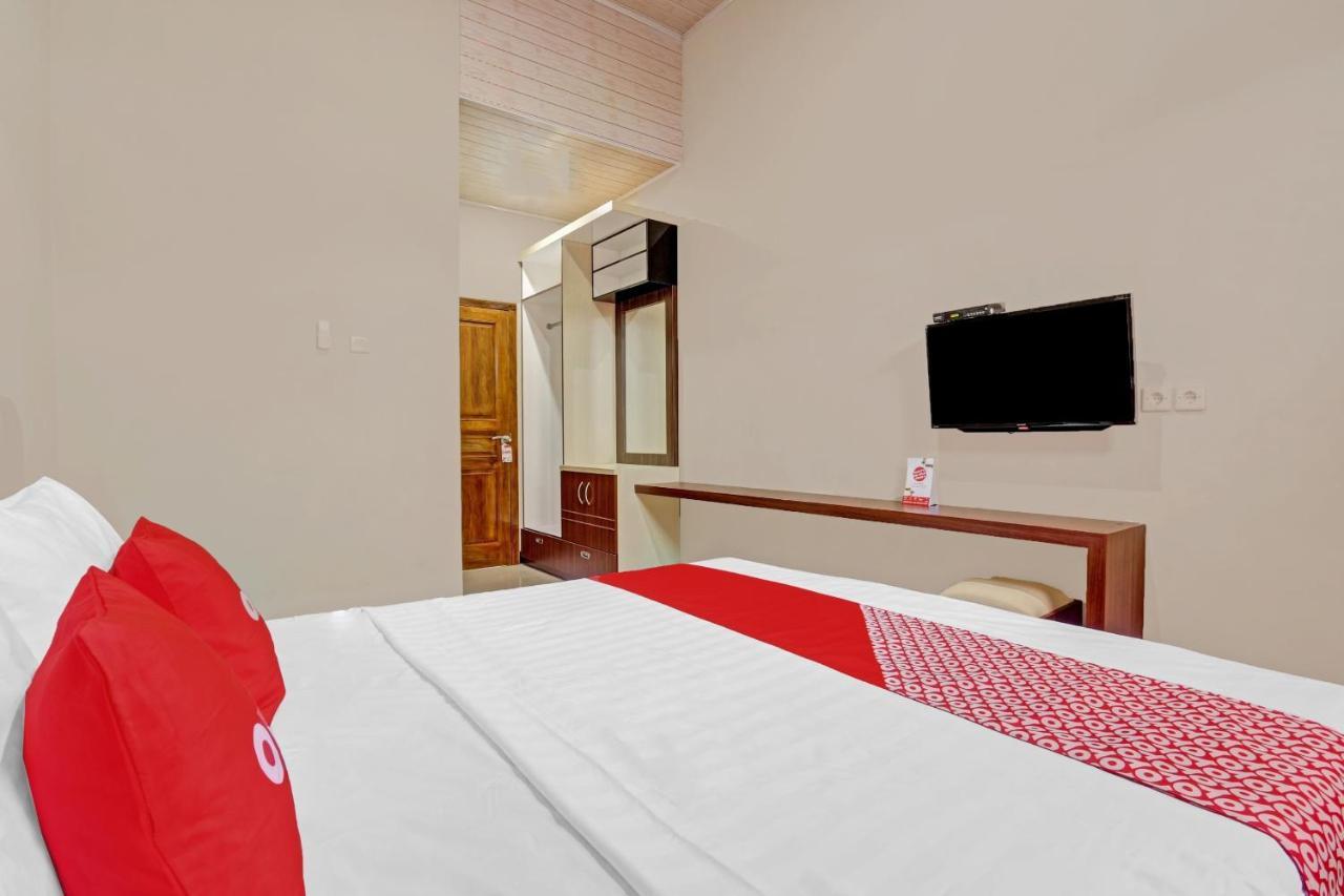 Oyo 90796 Hotel Mulya Indah Tambakmulya Ngoại thất bức ảnh